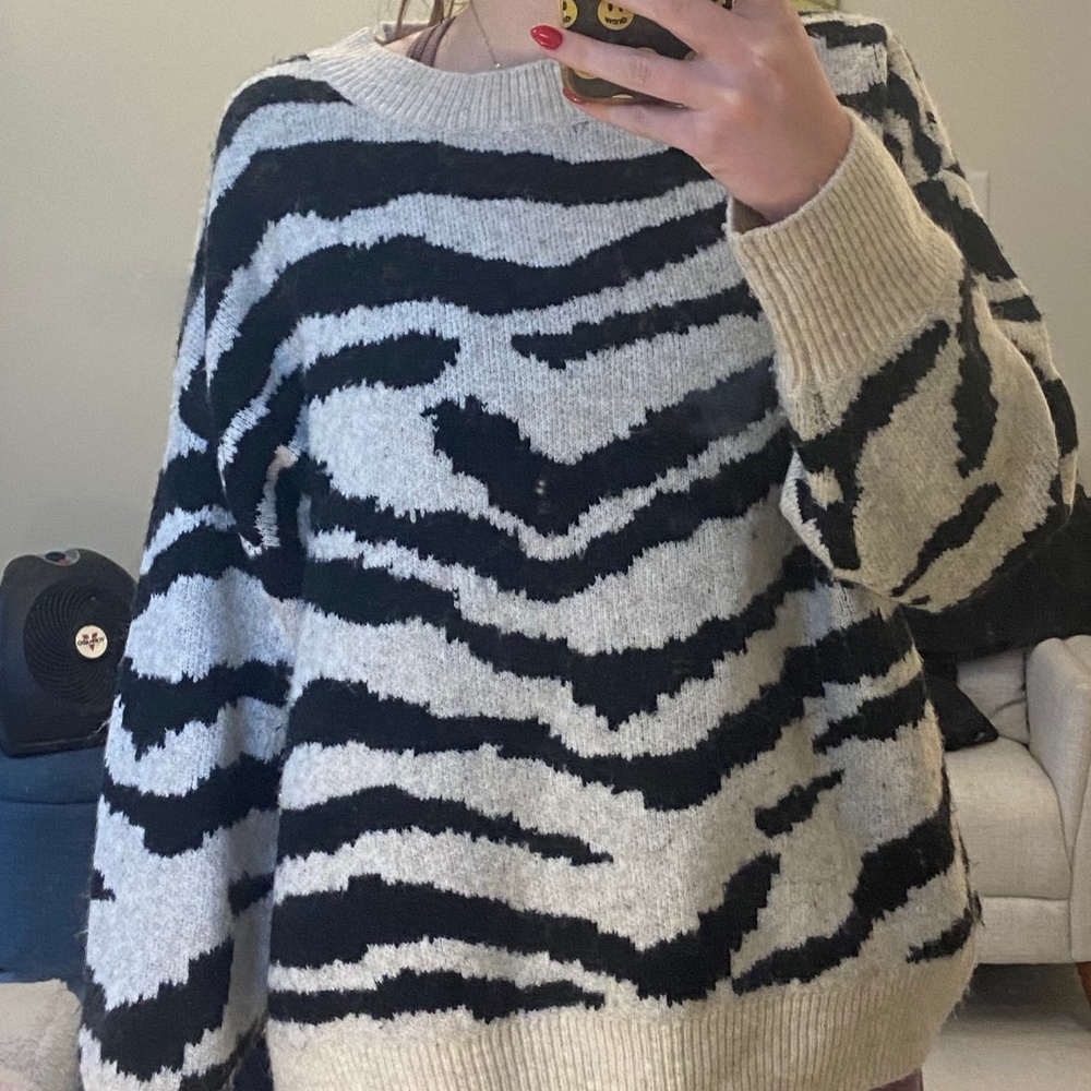 Vince Camuto Zebra Sweater